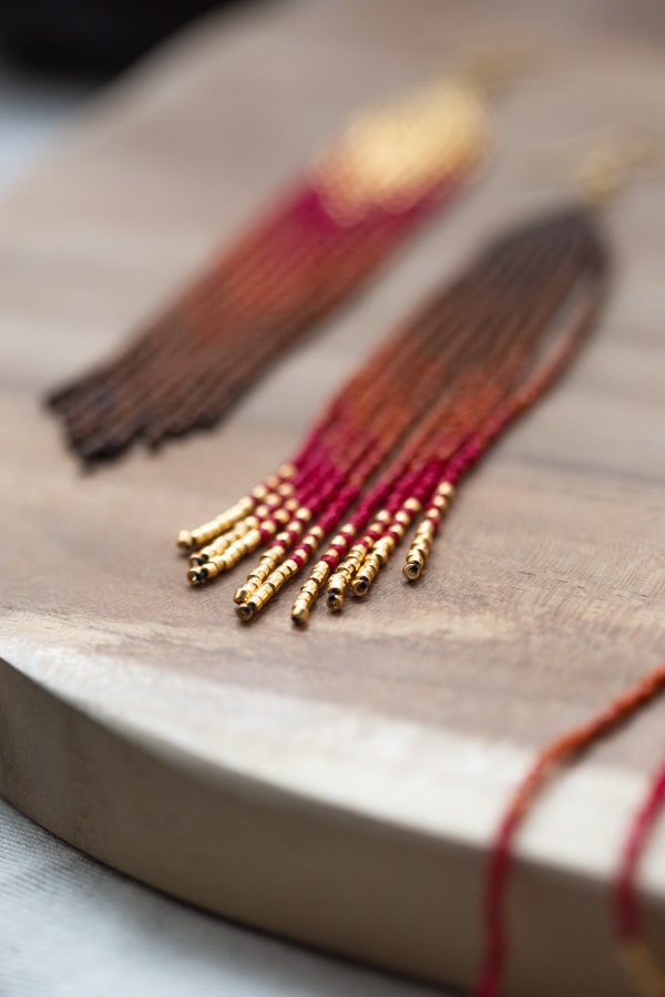 Boucles d'oreilles automne asymétriques, collection Mabon