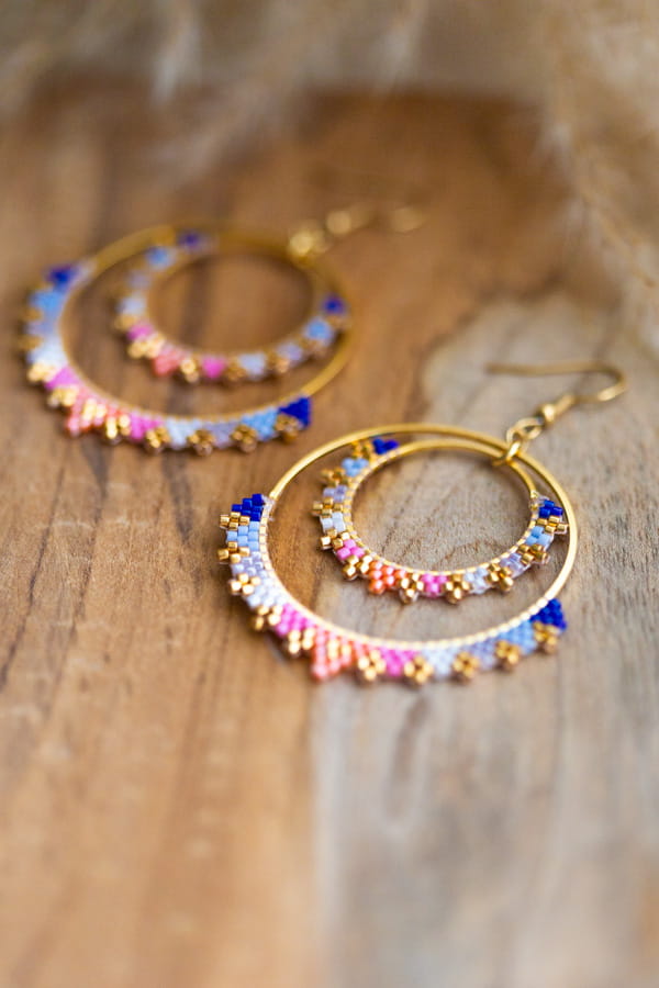 Boucles d'oreilles créoles doubles en perles miyuki colorées